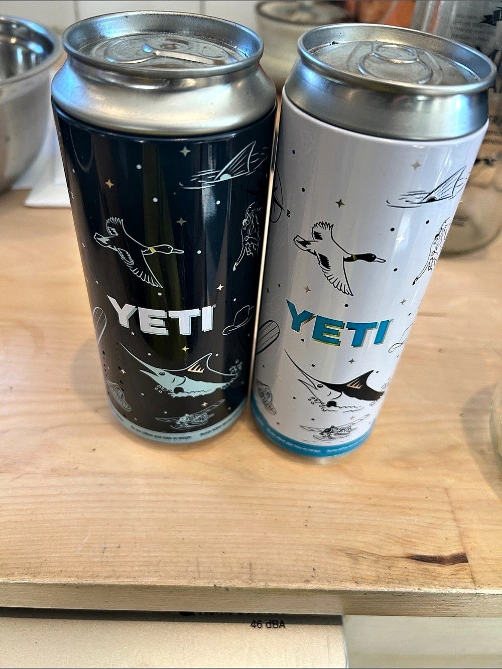YETI pop cans Set of 2 Black & White Like New